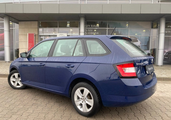Skoda Fabia cena 38000 przebieg: 153364, rok produkcji 2018 z Kalisz małe 436